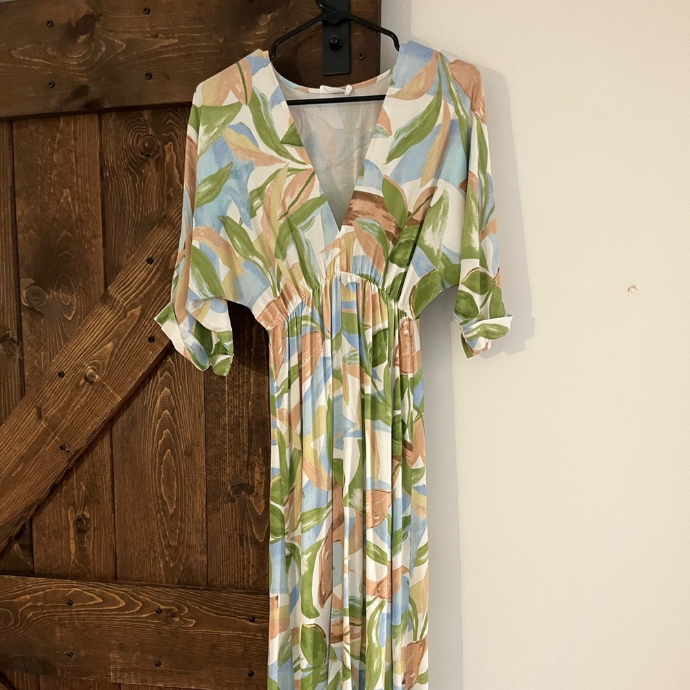 Verity Leaf Print Maxi Dress